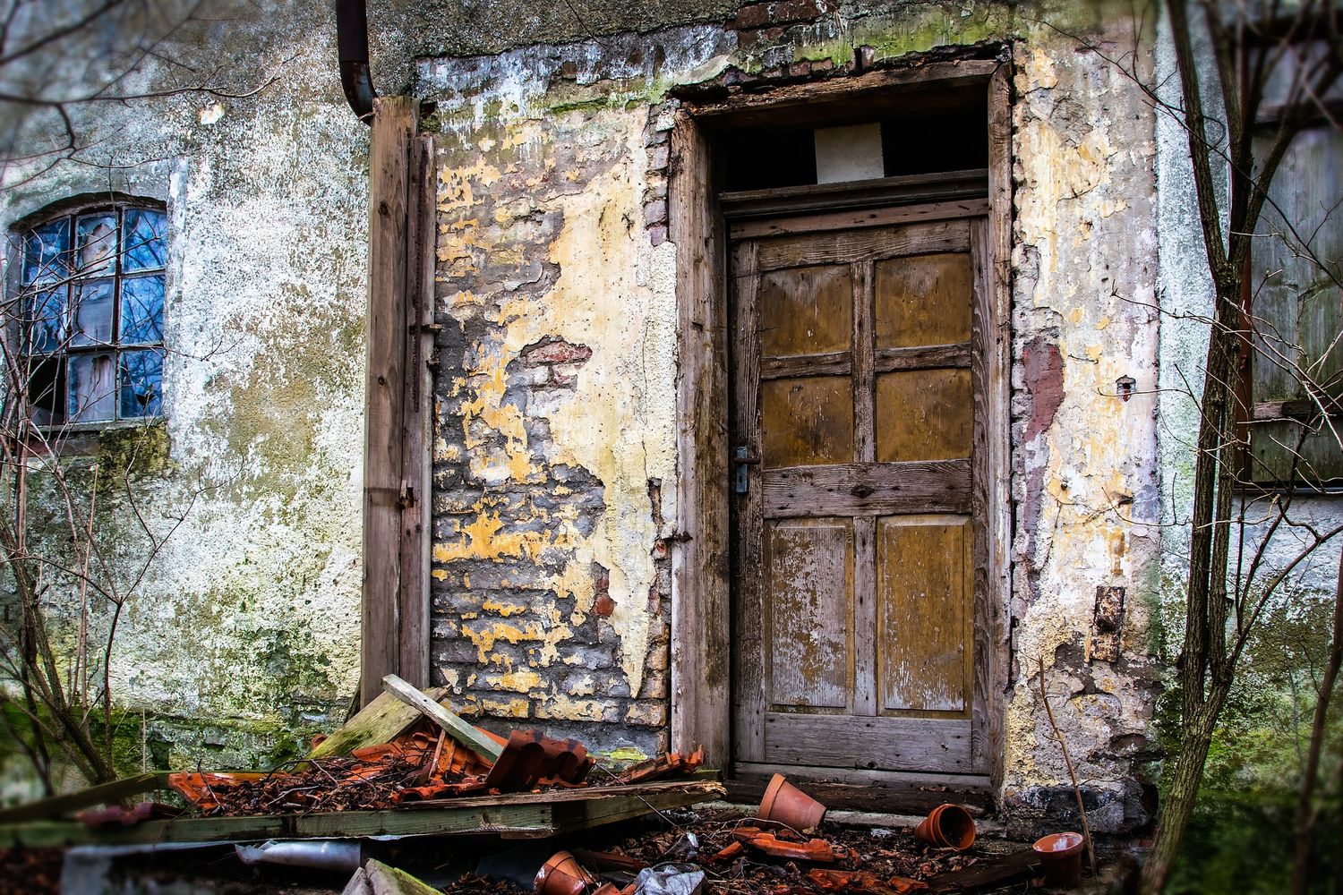 Indy Haunted Houses Door