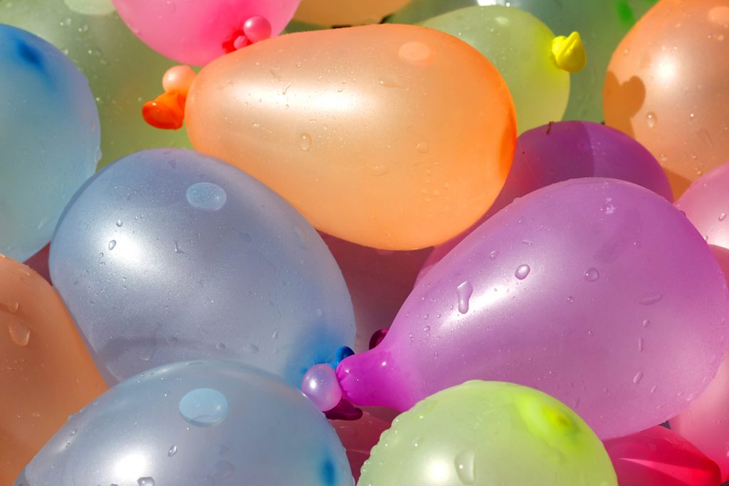 waterballoonsbackyardgames