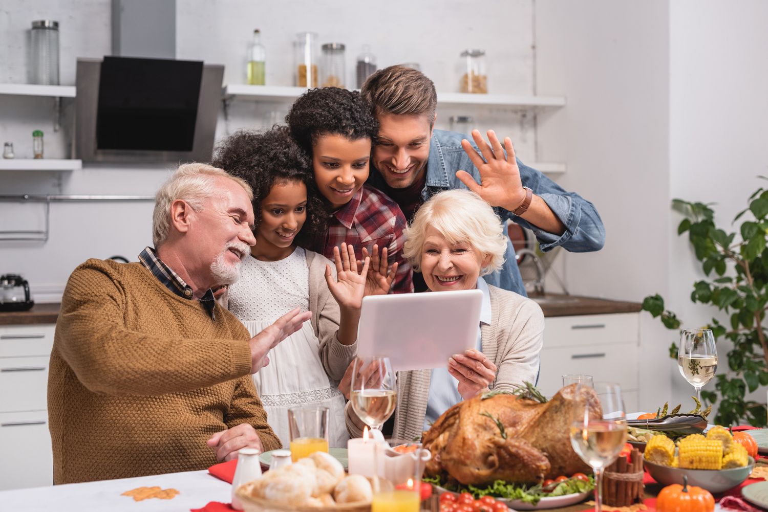 How to Navigate Thanksgiving During a Pandemic: Tips for 2020